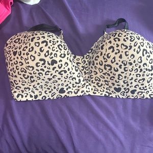 Torrid 42H wirefree microfiber bra. Back smoothing, light pink leopard